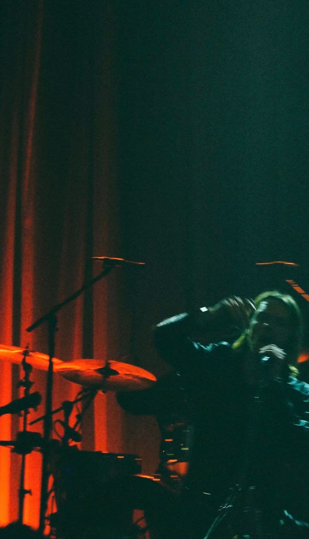 FINNEAS · Frame 02