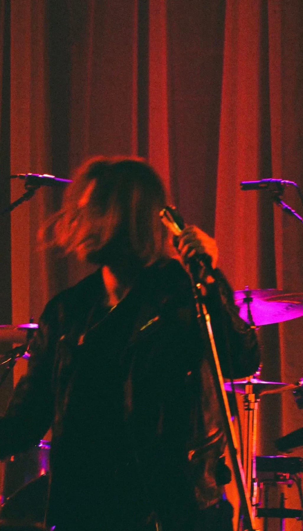 FINNEAS · Frame 03