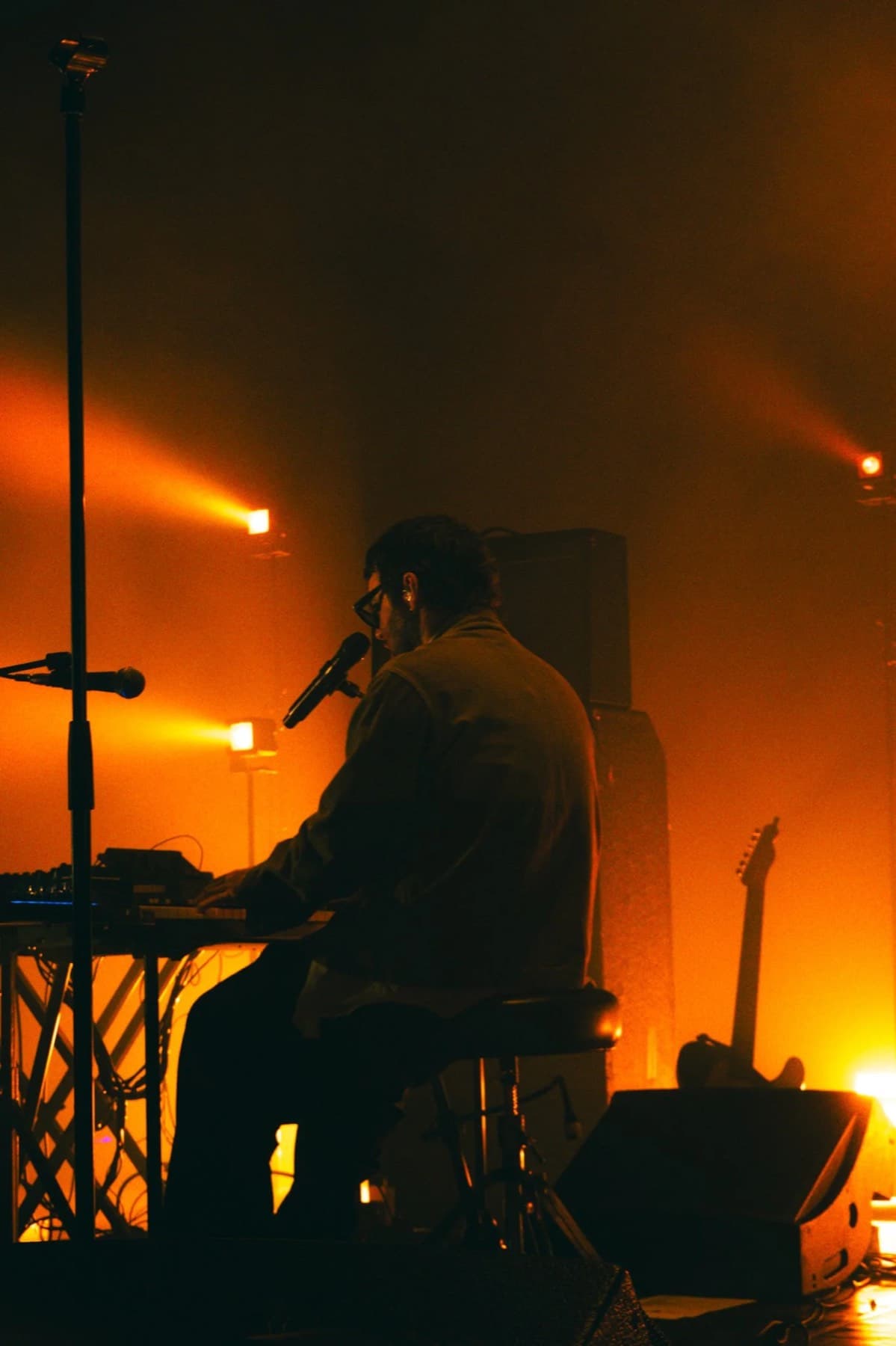 Chet Faker · Frame 06